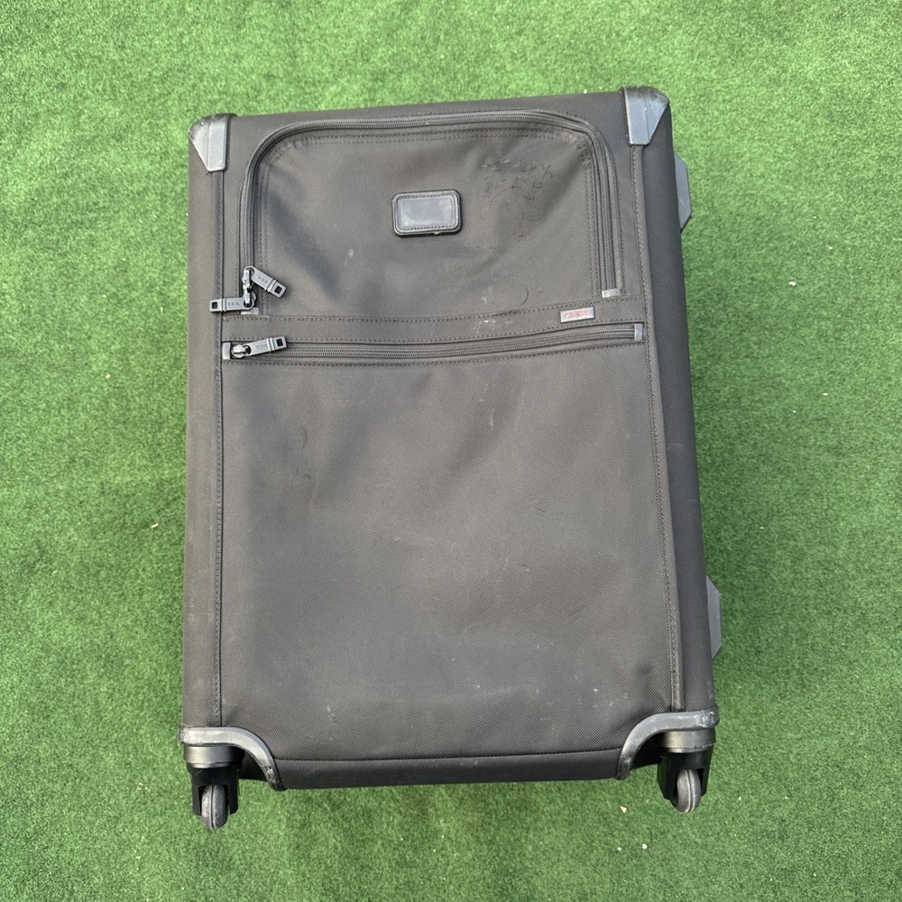 TUMI Alpha 2 Expandable 4 Wheel Carry On Black Ballistic Nylon Spinner Travel